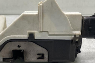 Serrure avant gauche PEUGEOT 308 1