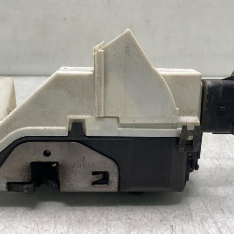 Serrure avant gauche PEUGEOT 308 1 Photo n°4