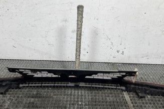 Calandre RENAULT LAGUNA 1