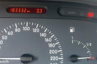 Pare choc avant RENAULT LAGUNA 1