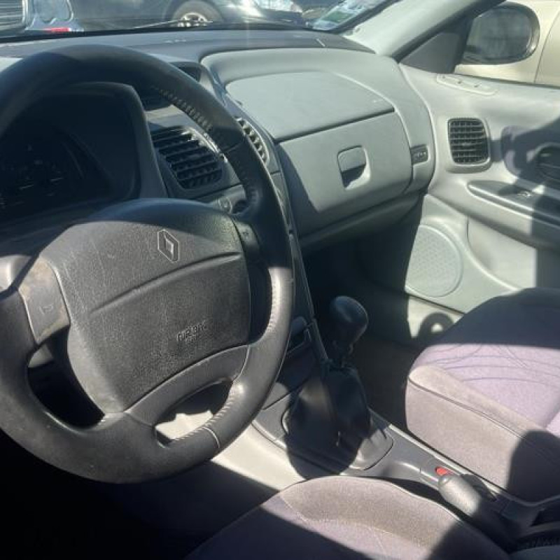 Porte arriere gauche RENAULT LAGUNA 1 Photo n°19