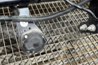 Attelage (boule de remorquage) PEUGEOT 208 1