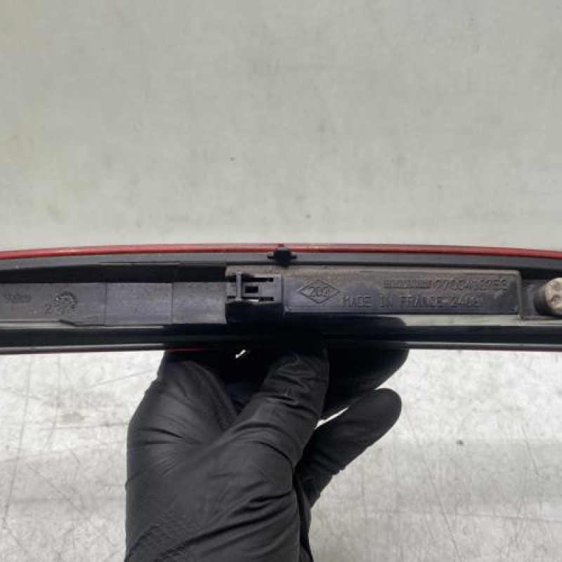 Feu arriere stop central RENAULT CLIO 2 Photo n°3