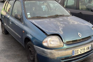 Feu arriere stop central RENAULT CLIO 2