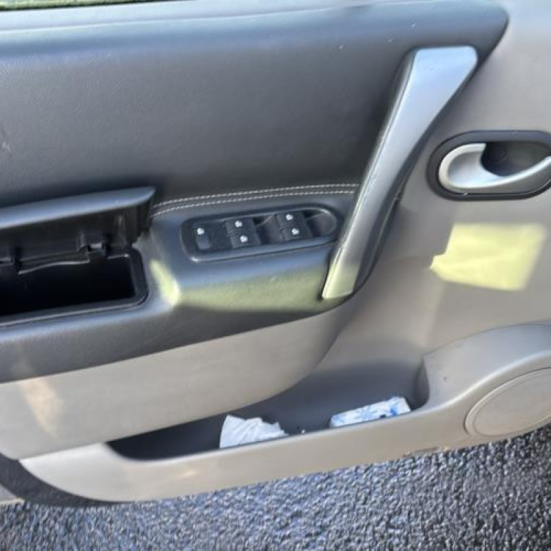 Leve vitre electrique arriere gauche RENAULT SCENIC 2 Photo n°16