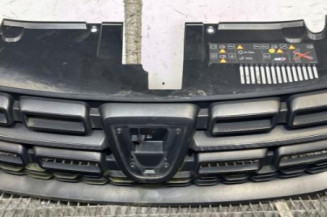 Calandre DACIA SANDERO 2 Photo n°1