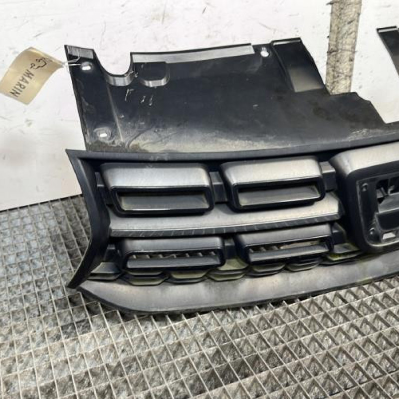 Calandre DACIA SANDERO 2 Photo n°2