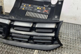 Calandre DACIA SANDERO 2