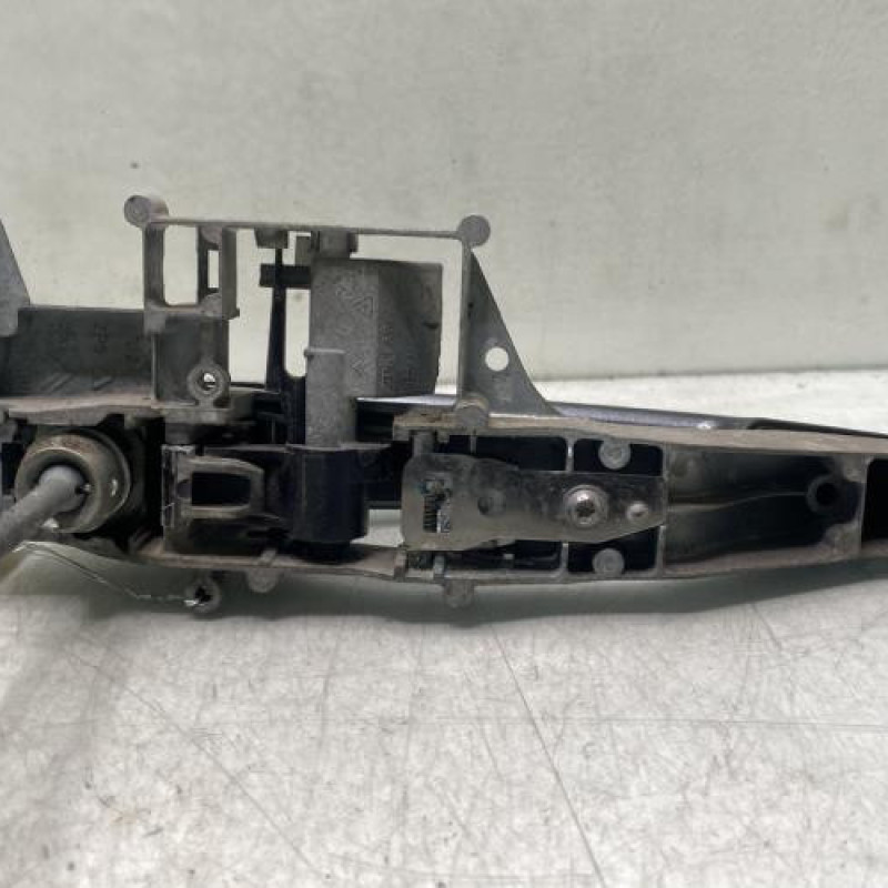 Poignee porte avant gauche PEUGEOT 308 1 Photo n°2