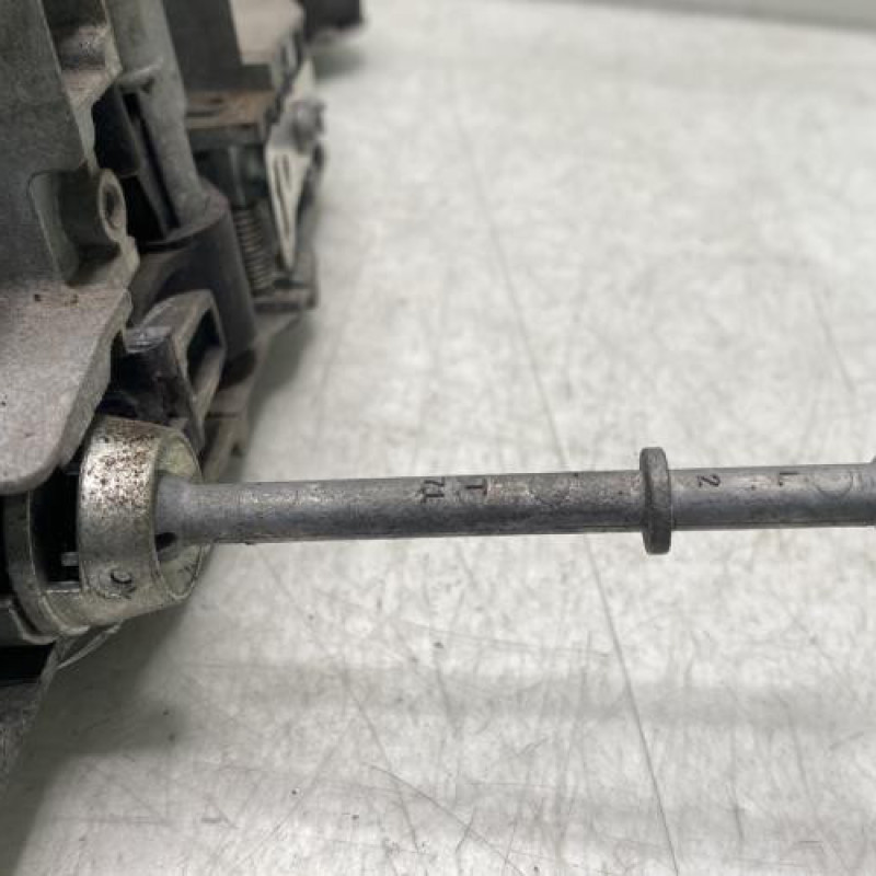 Poignee porte avant gauche PEUGEOT 308 1 Photo n°3