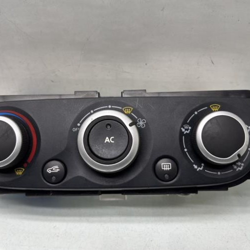 Commande chauffage RENAULT MEGANE 3 Photo n°1