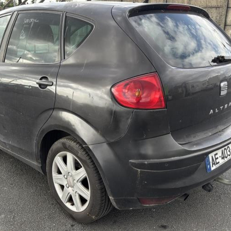 Feu arriere principal gauche (feux) SEAT ALTEA Photo n°7