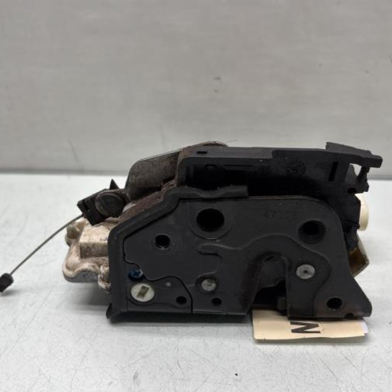 Serrure avant droit SEAT ALTEA Photo n°1