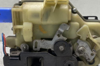 Serrure arriere droit SEAT IBIZA 3