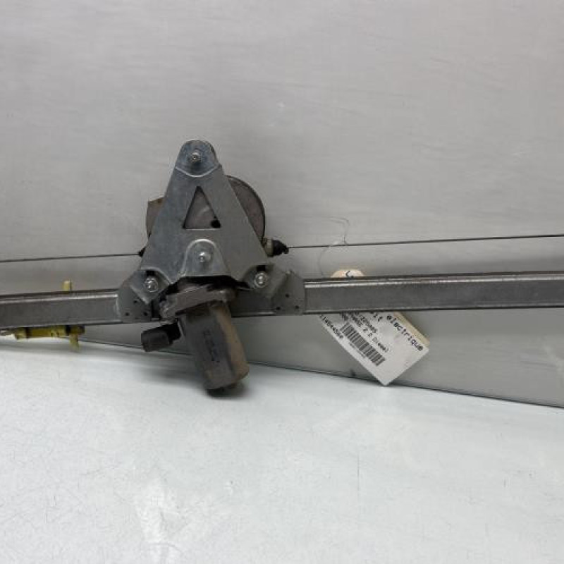 Leve vitre electrique avant droit RENAULT TRAFIC 2 Photo n°3