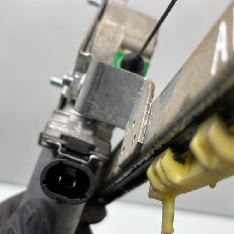 Leve vitre electrique avant gauche RENAULT TRAFIC 2 Photo n°5