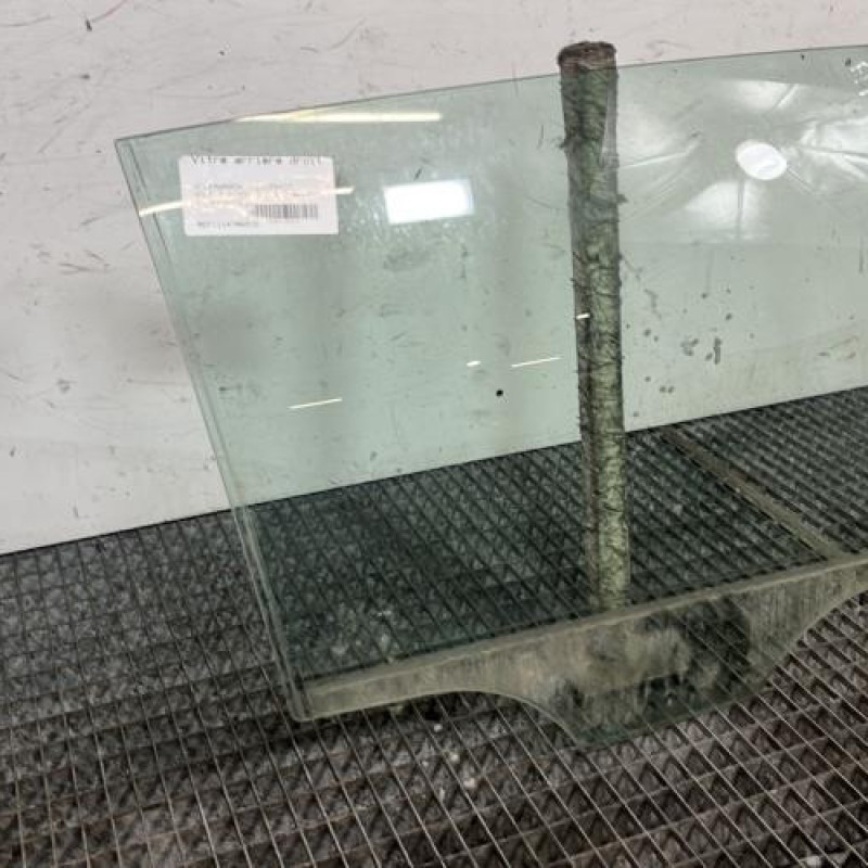 Vitre arriere droit VOLKSWAGEN GOLF 7 Photo n°2