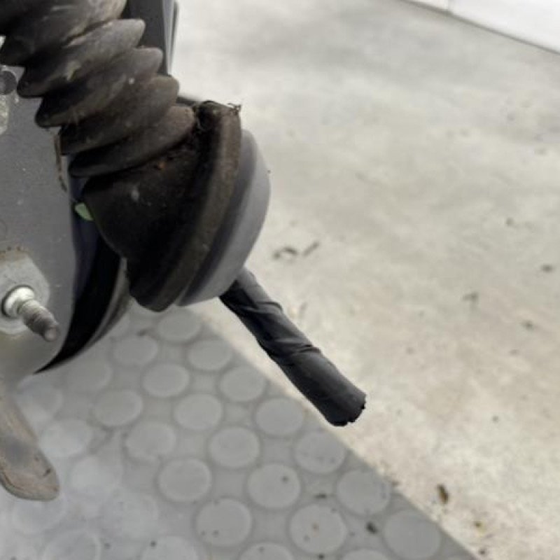 Porte avant droit NISSAN MICRA 3 Photo n°5