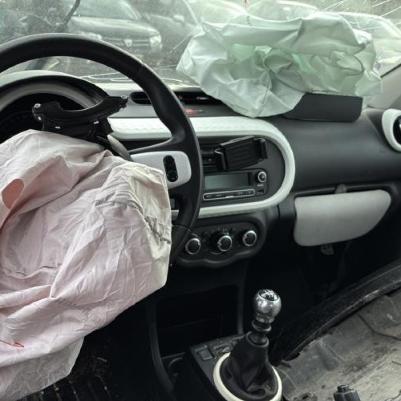 Trappe d'essence RENAULT TWINGO 3 Photo n°17