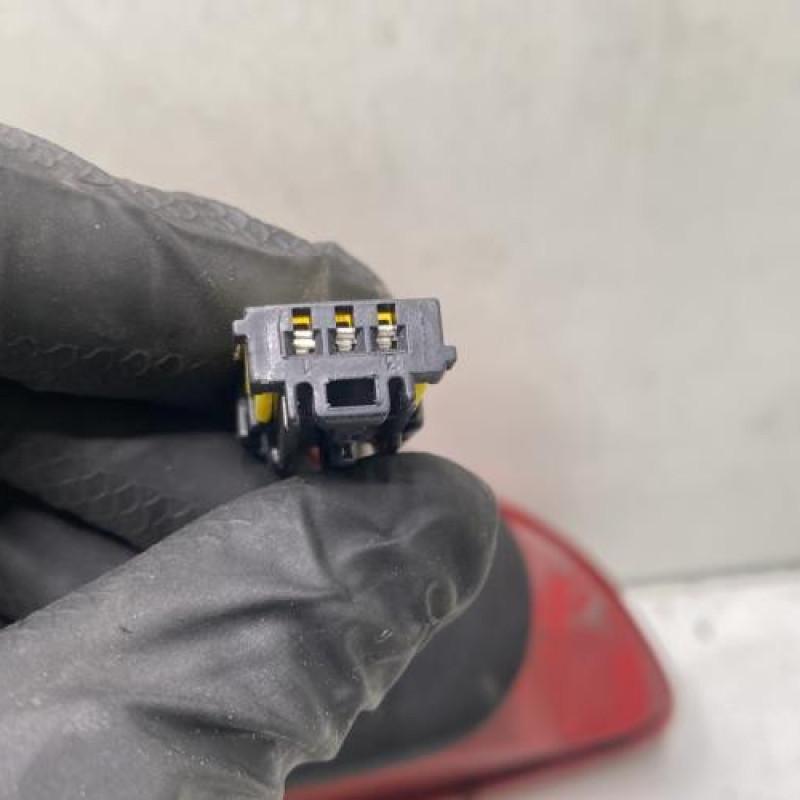 Feu arriere secondaire droit (feux) PEUGEOT 607 Photo n°3