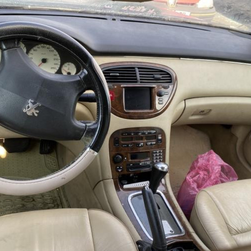 Feu arriere secondaire droit (feux) PEUGEOT 607 Photo n°19