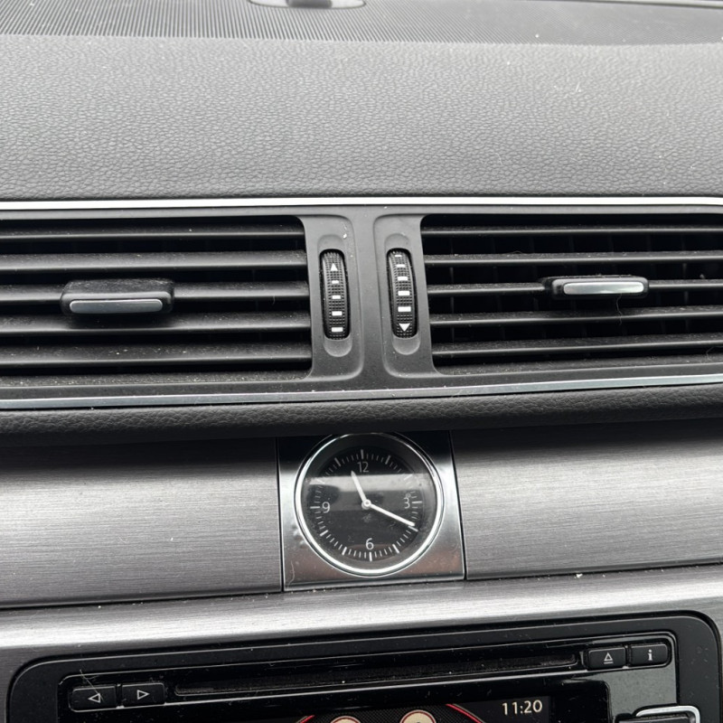 VOLKSWAGEN PASSAT 6 1.6 TDI - 16V TURBO Photo n°25