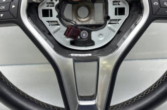 Volant MERCEDES CLASSE A 176