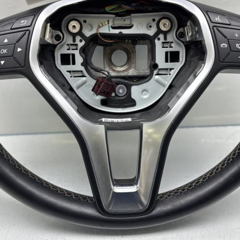 Volant MERCEDES CLASSE A 176 Photo n°3