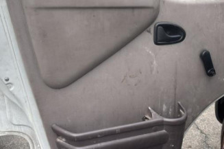 Pivot de moyeu avant gauche RENAULT MASTER 2