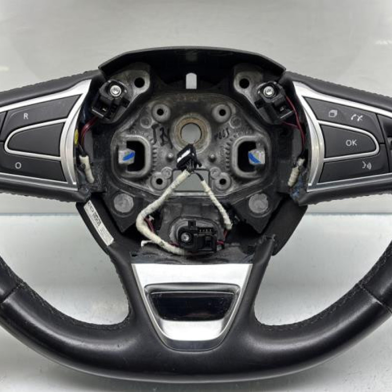 Volant RENAULT MEGANE 4 Photo n°3