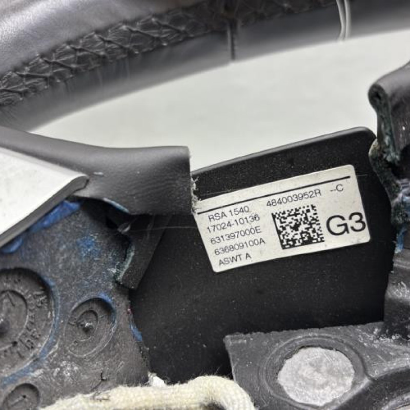 Volant RENAULT MEGANE 4 Photo n°8