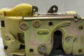 Serrure avant gauche FORD FOCUS 1