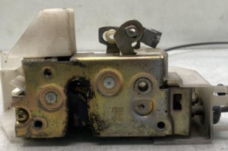 Serrure avant gauche FORD FIESTA 4