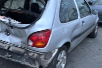 Serrure avant gauche FORD FIESTA 4