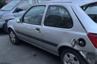 Serrure avant gauche FORD FIESTA 4