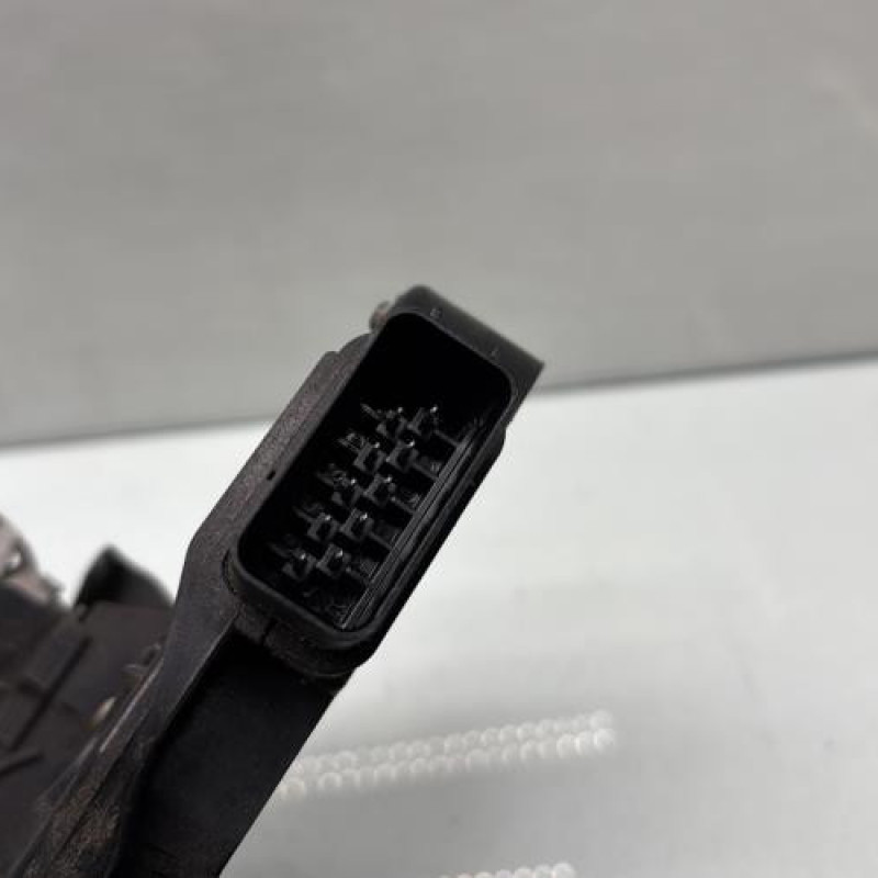 Serrure avant gauche FORD FOCUS 2 Photo n°3