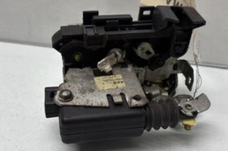 Serrure avant droit DACIA SANDERO 1