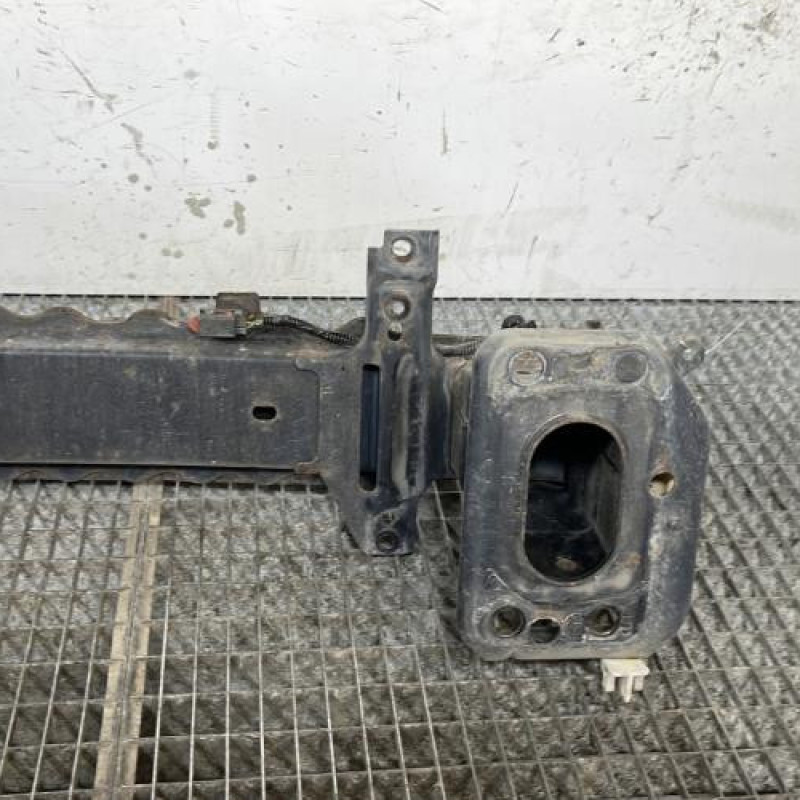 Renfort pare choc avant (traverse) FORD FIESTA 6 Photo n°6