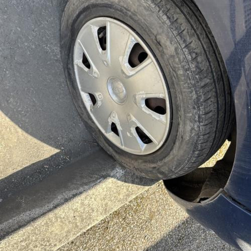 Renfort pare choc avant (traverse) FORD FIESTA 6 Photo n°17