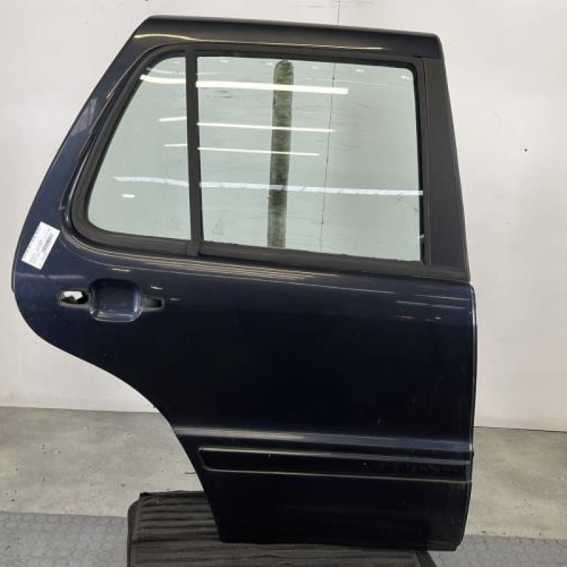 Porte arriere droit MERCEDES CLASSE M 163 Photo n°1