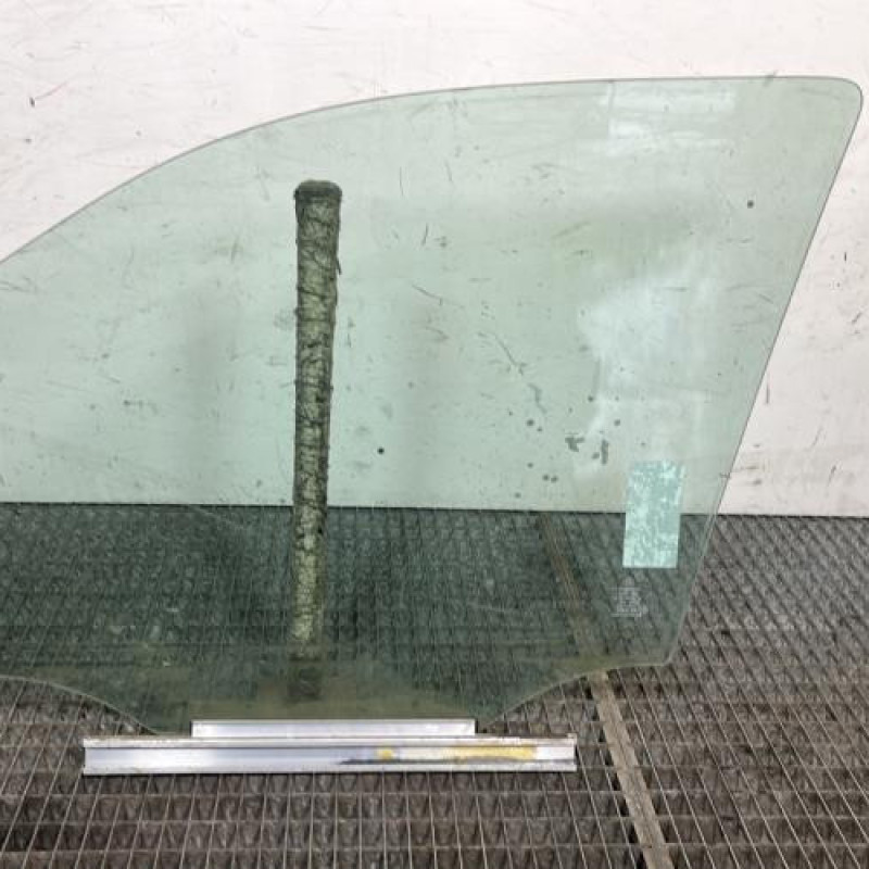 Vitre avant droit MERCEDES CLASSE M 163 Photo n°4