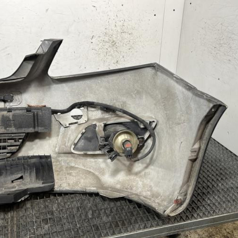 Pare choc avant OPEL ZAFIRA B Photo n°4