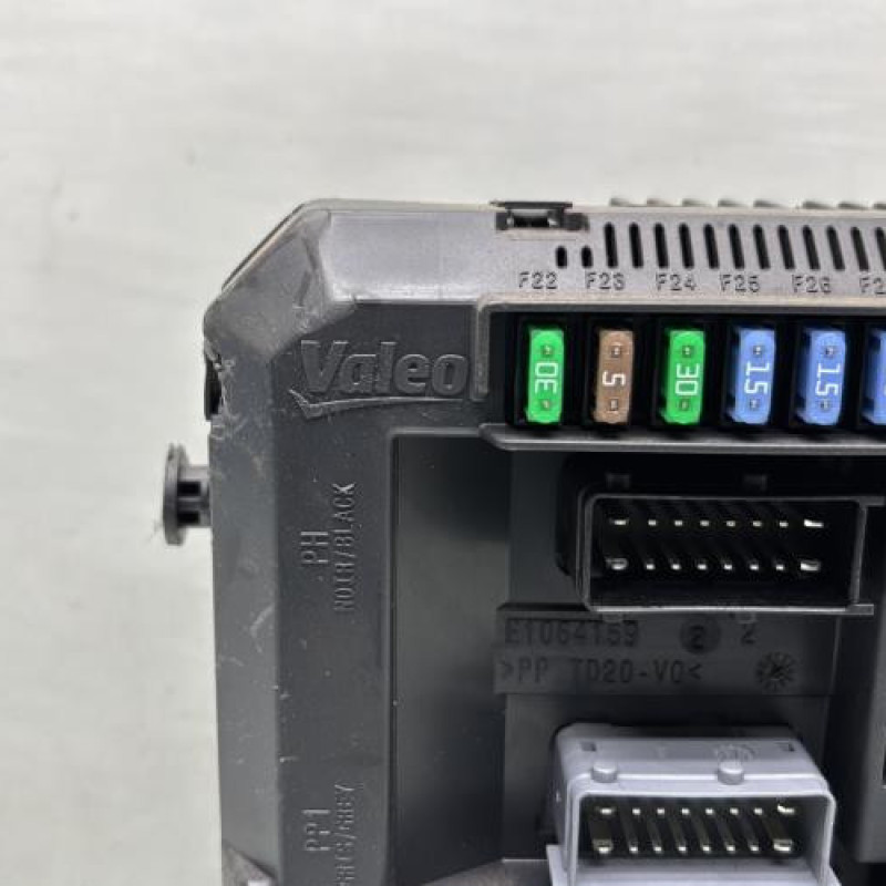 Boitier BSI PEUGEOT 2008 1 Photo n°2