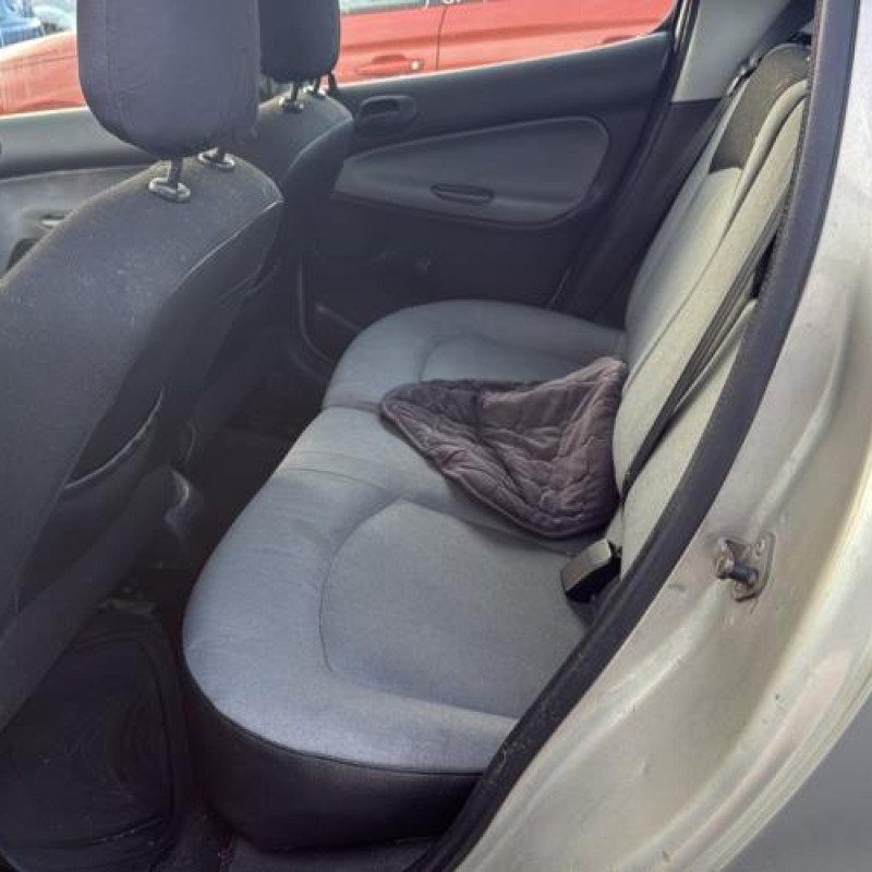 Boitier BSI PEUGEOT 206 Photo n°13