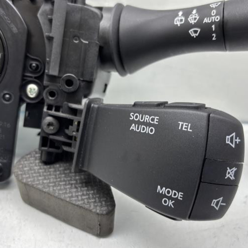 Com (Bloc Contacteur Tournant+Commodo Essuie Glace+Commodo Phare) RENAULT MEGANE 4 Photo n°5