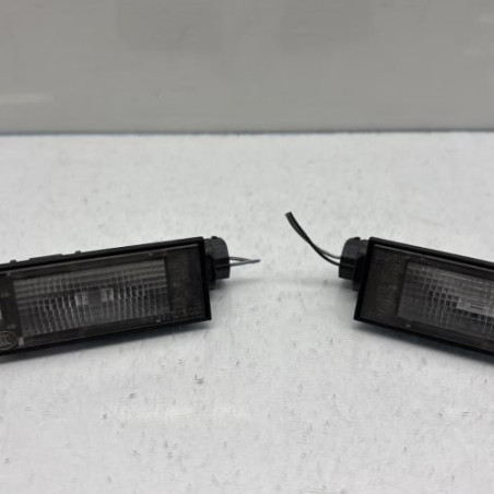 Eclairage de plaque RENAULT MEGANE 4 Photo n°1