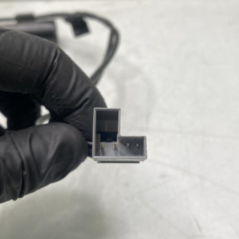 Attache ceinture avant droit BMW X1 E84 Photo n°3