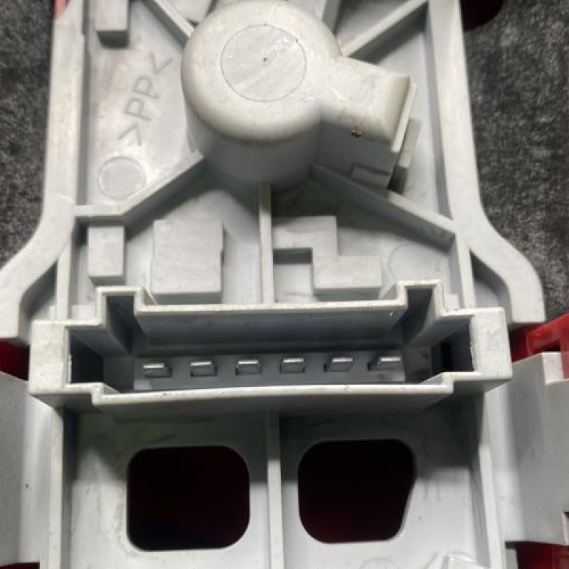 Feu arriere principal droit (feux) MERCEDES CLASSE A 169 Photo n°3