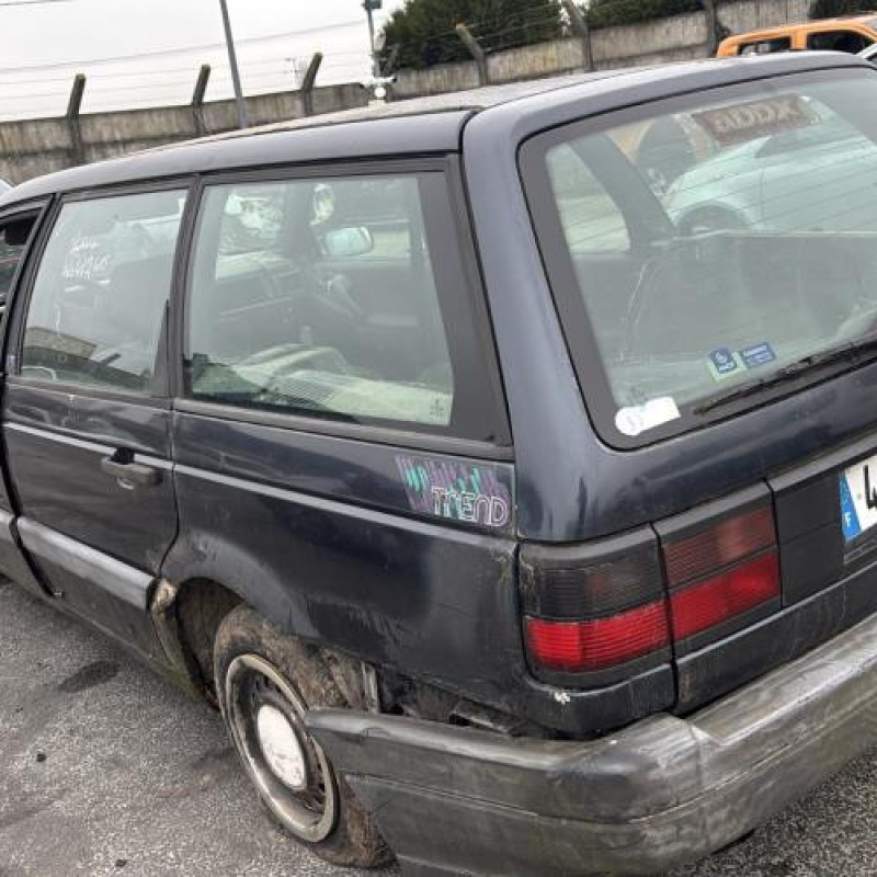 Feu arriere principal droit (feux) VOLKSWAGEN PASSAT 3 Photo n°11