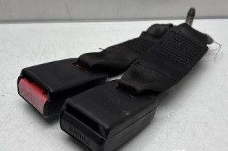 Attache ceinture arriere gauche DACIA SANDERO 1